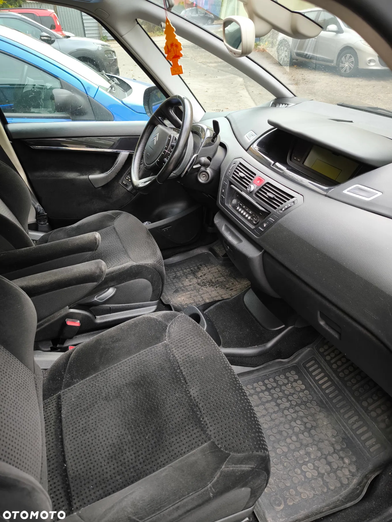 Citroën C4 1.6 HDi FAP EGS6 Exclusive - 3