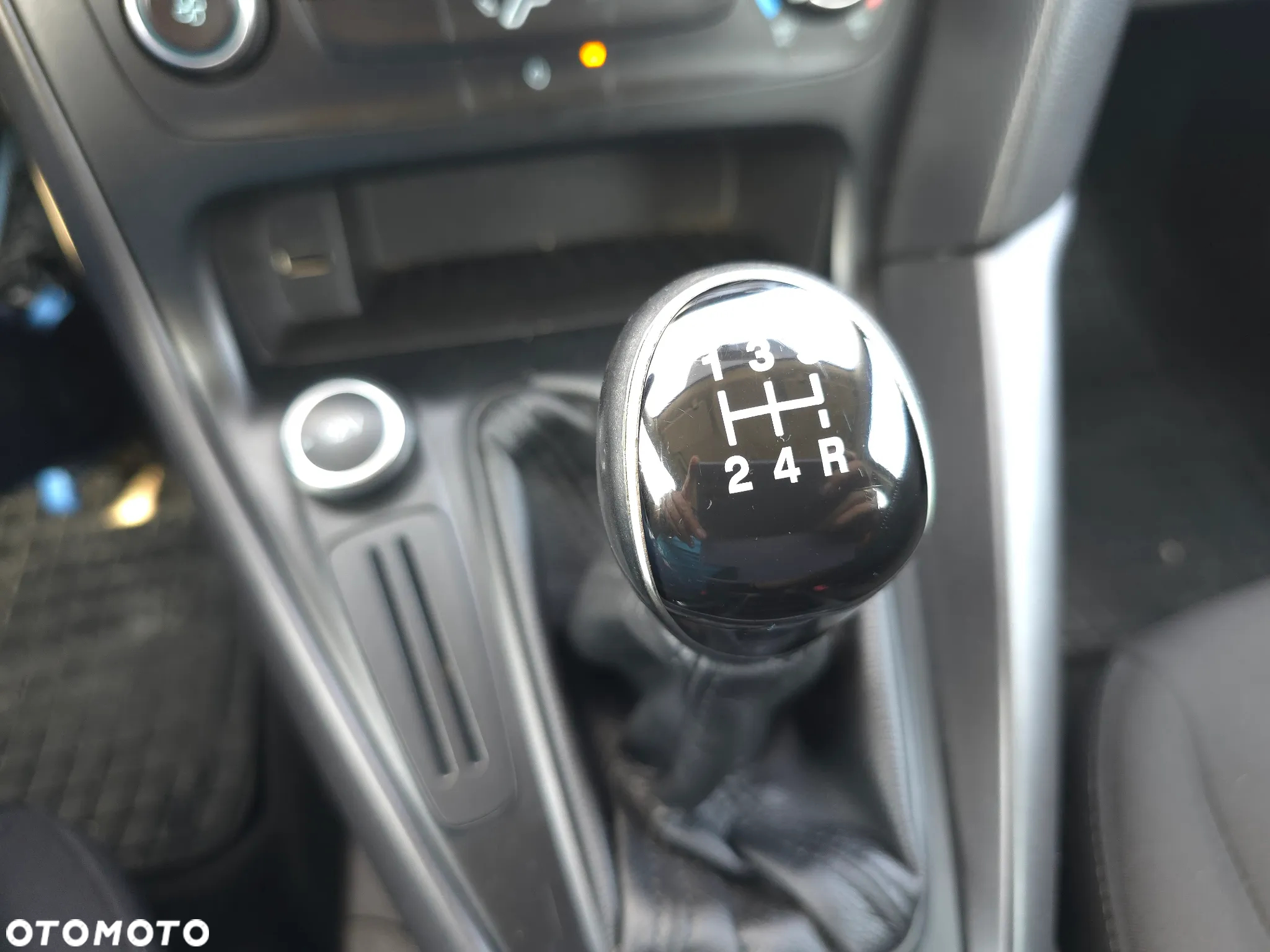 Ford Focus 1.6 Ambiente - 26