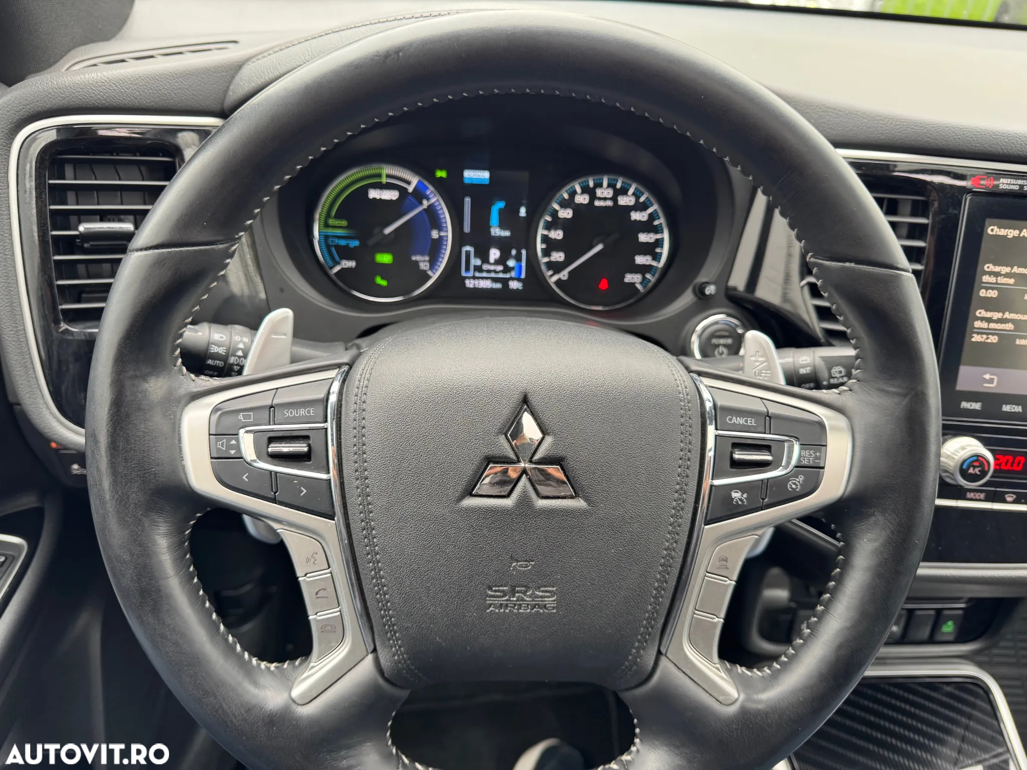 Mitsubishi Outlander 2.4 4WD Plug-In Hybrid Top - 22