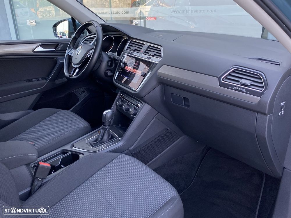 VW Tiguan Allspace 2.0 TDI Confortline DSG - 11