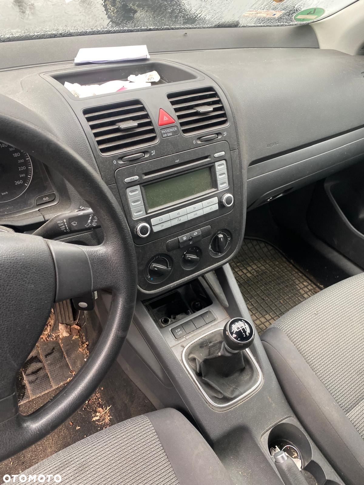 Volkswagen Golf Variant 1.9 TDI DPF Trendline BlueMotion - 6
