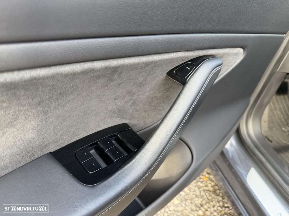 Tesla Model 3 Long-Range Dual Motor AWD - 18