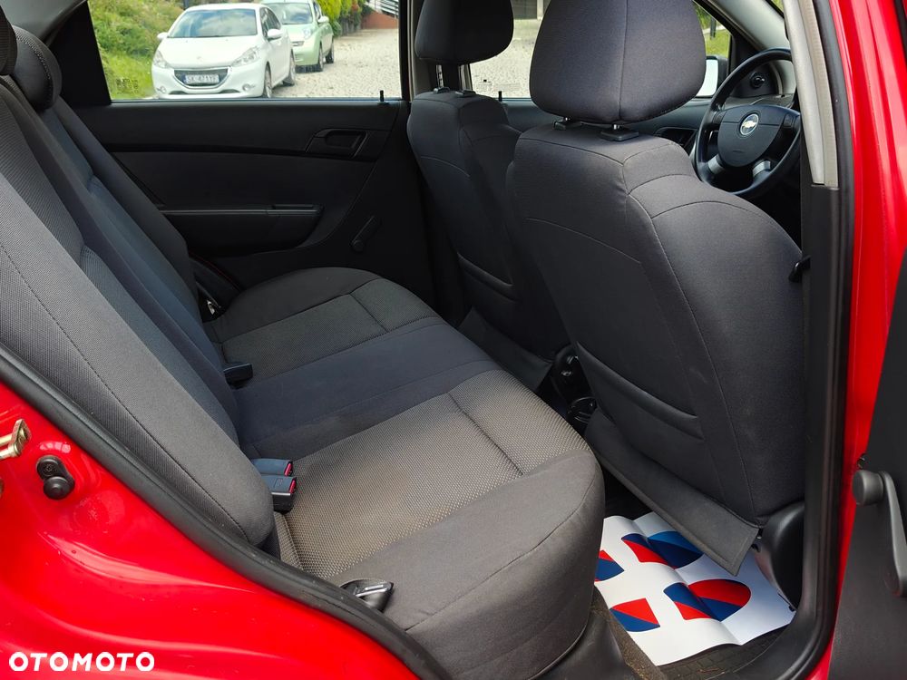 Chevrolet Aveo 1.2 Plus - 17
