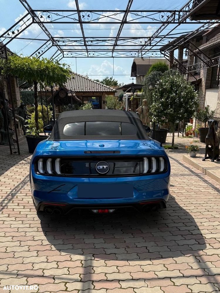 Ford Mustang - 5