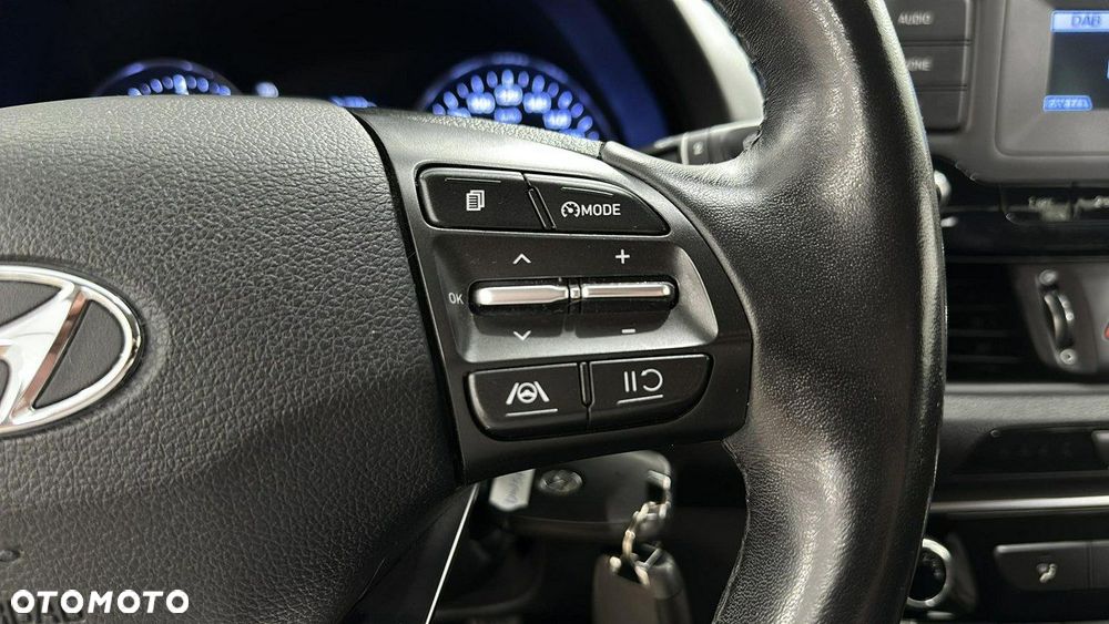 Hyundai i30 1.5 DPI Classic + - 21