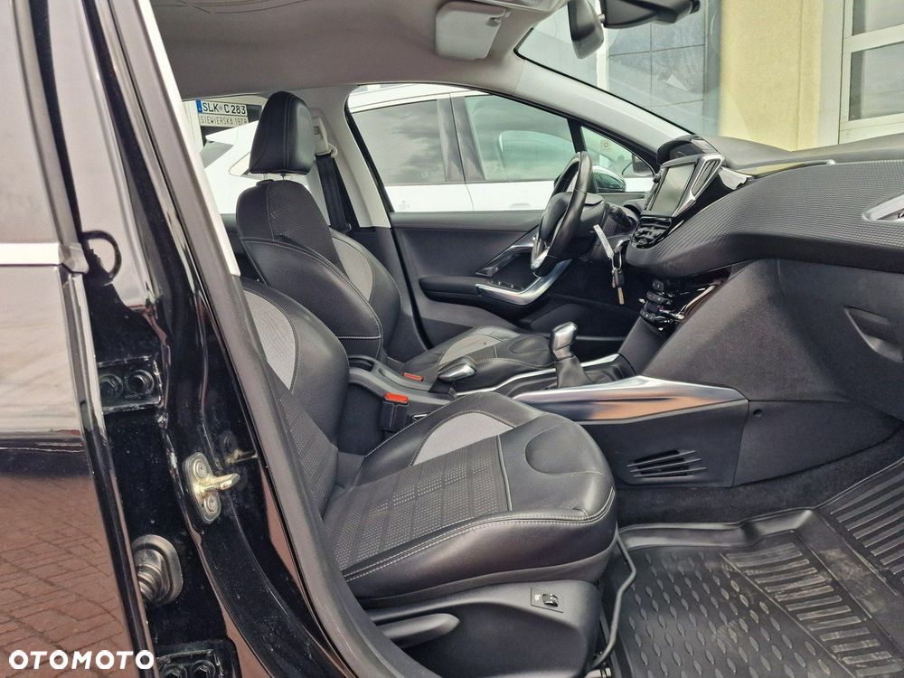 Peugeot 2008 1.6 VTi Allure - 27