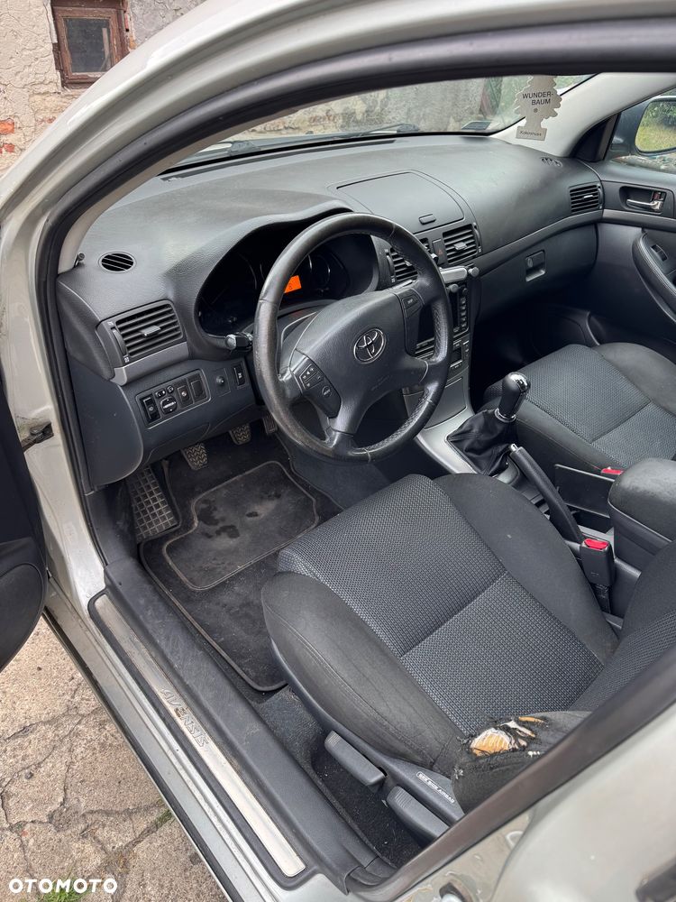 Toyota Avensis 2.0 VVT-i Sol plus - 14