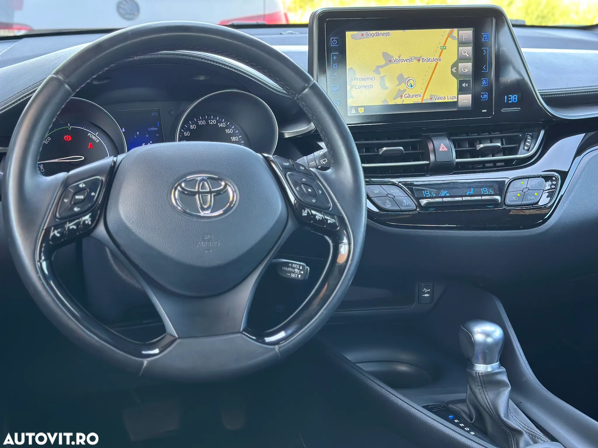 Toyota C-HR 1.8 HSD 122 CP 4x2 CVT Style - 12