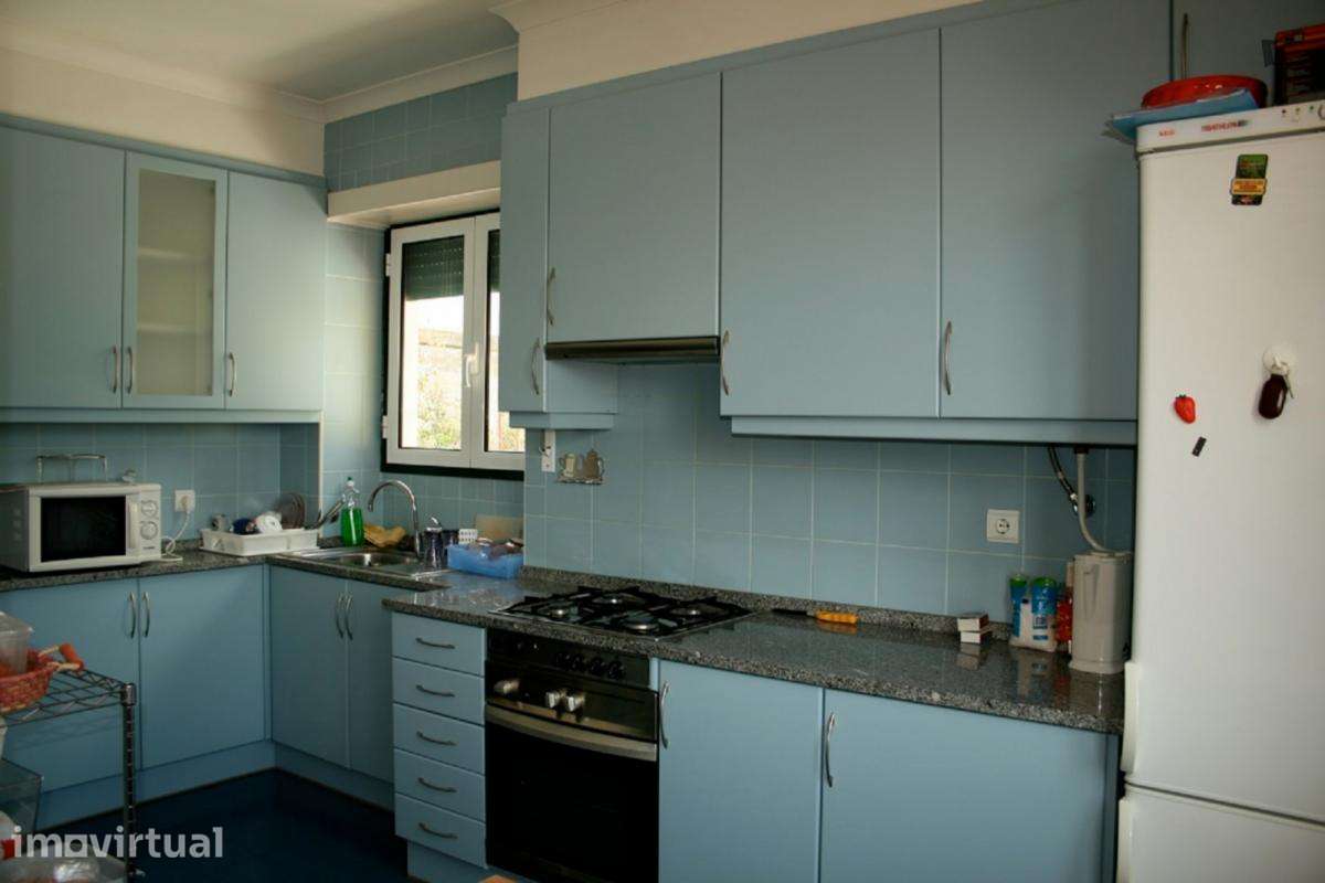 Quarto - localizado em Montes Claros Coimbra - Grande imagem: 2/24