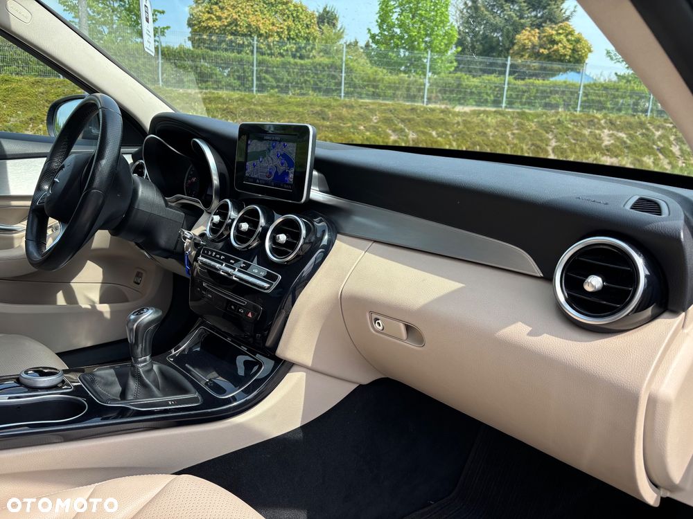 Mercedes-Benz Klasa C 180 (BlueTEC) d Exclusive - 23