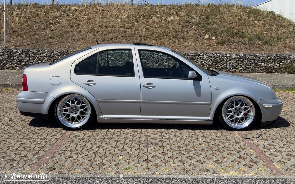 VW Bora 1.9 TDi Highline - 4