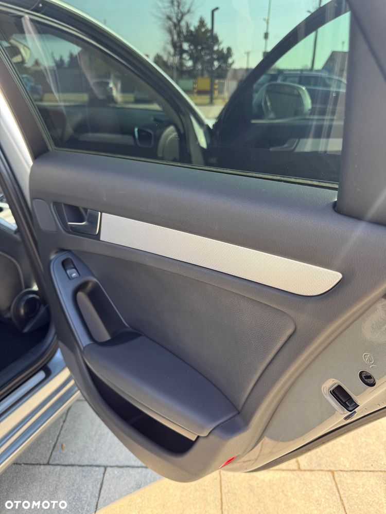 Audi A4 Avant 2.0 TFSI Multitronic - 32