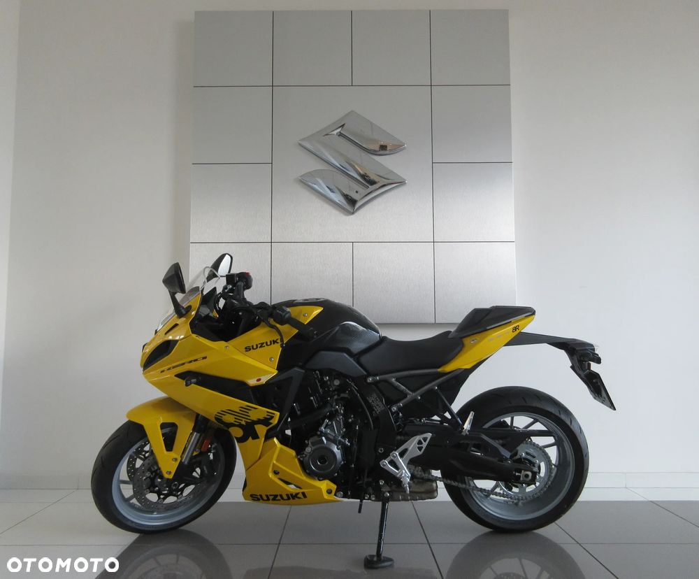 Suzuki GSX - 1