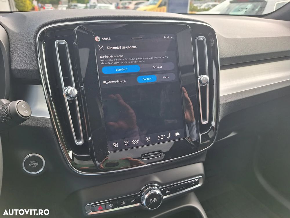 Volvo XC 40 B4 AT FWD MHEV Ultimate Dark - 35