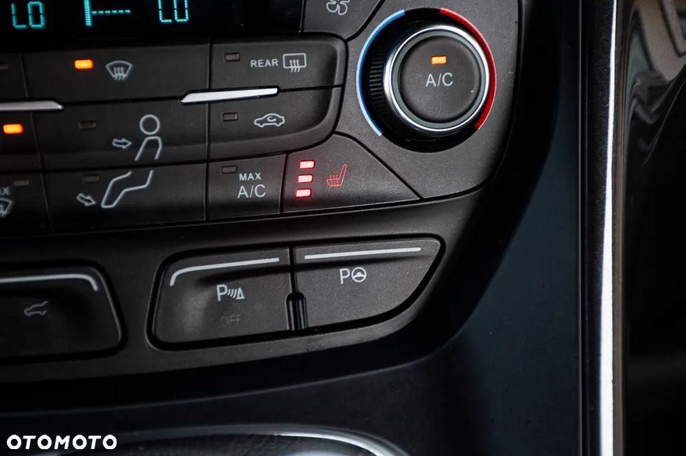 Ford Kuga 1.5 EcoBoost FWD ST-Line ASS MMT6 - 24