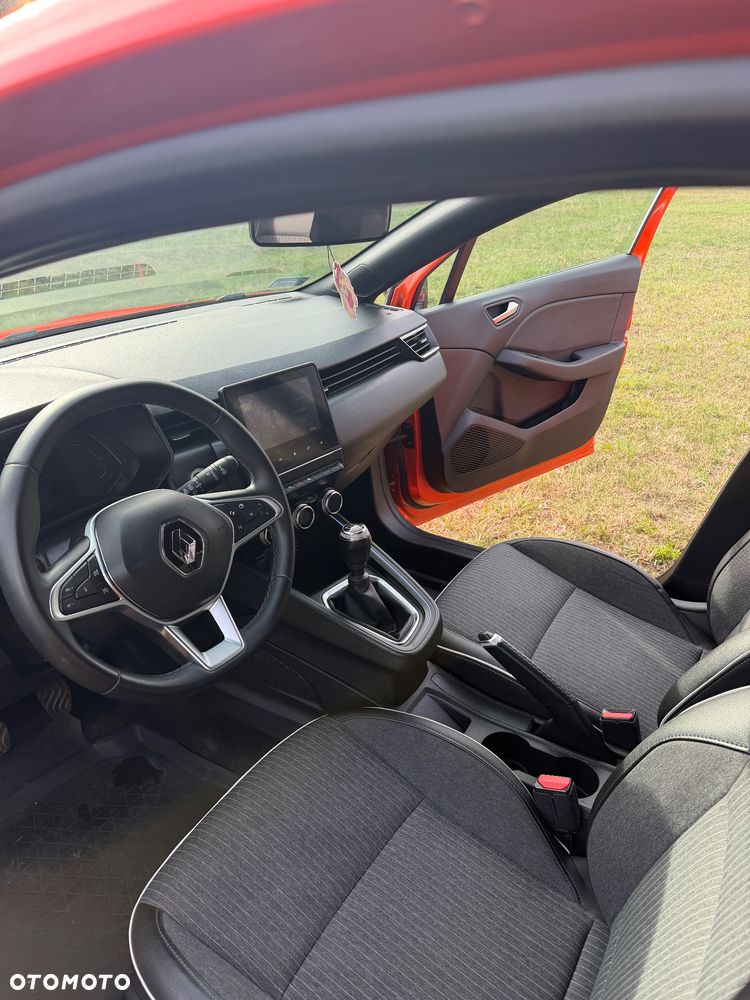 Renault Clio 1.0 TCe Equilibre - 10