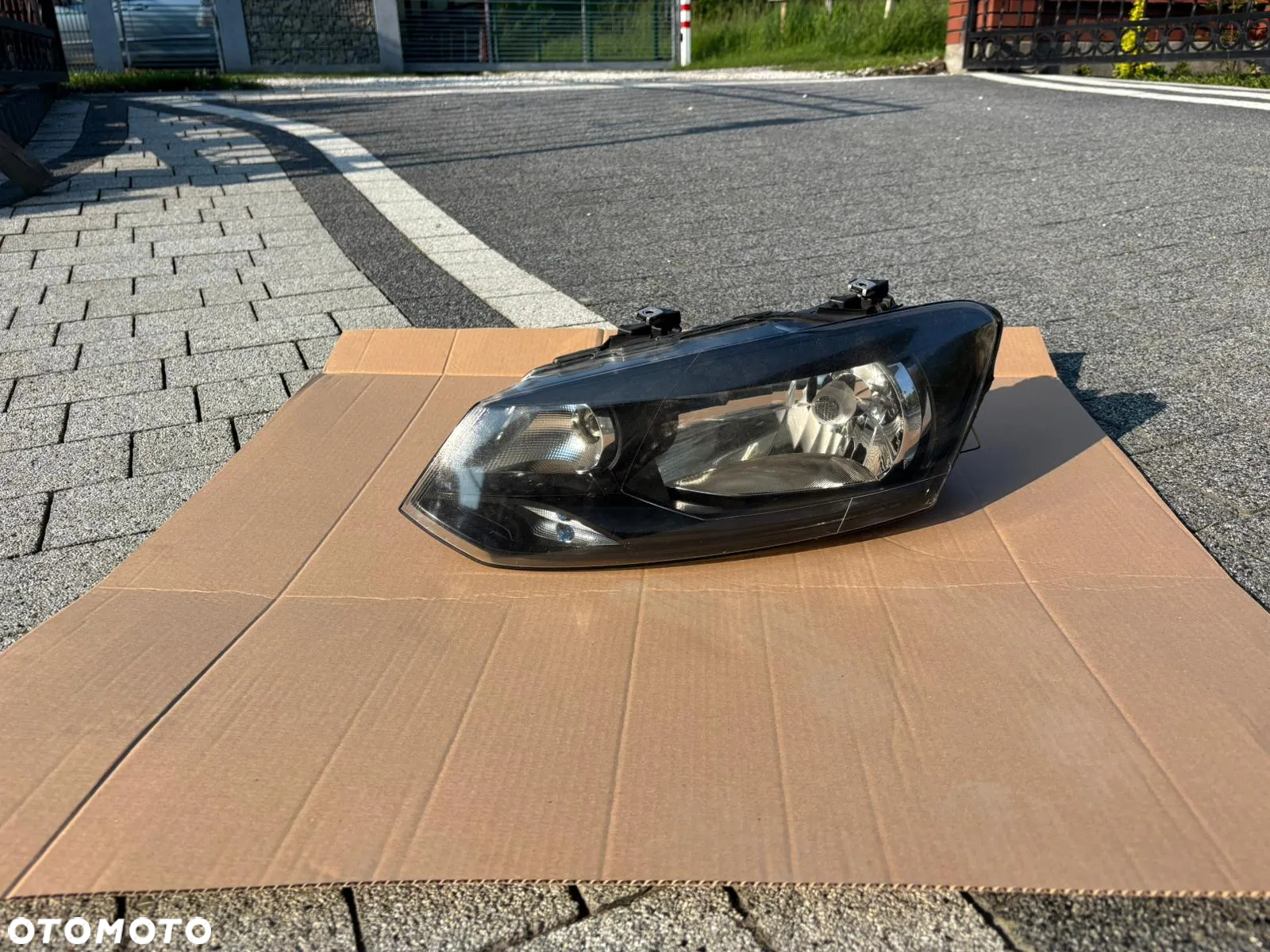 Lampa Reflektor VW POLO 08-13 6R LEWY PRZÓD Wersja EU - 2