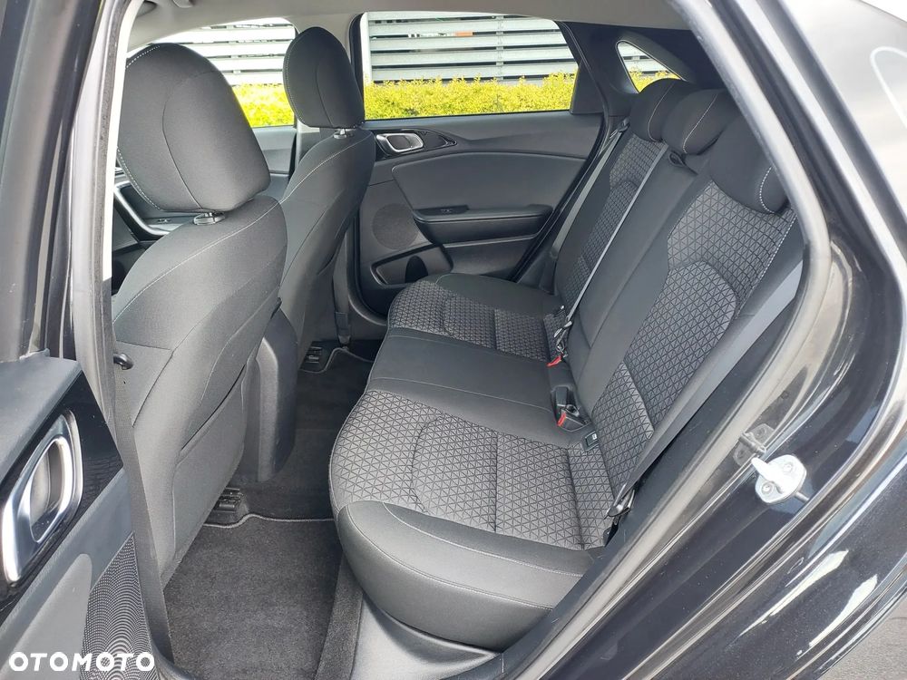 Kia Ceed 1.4 T-GDI OPF Platinum Edition - 24