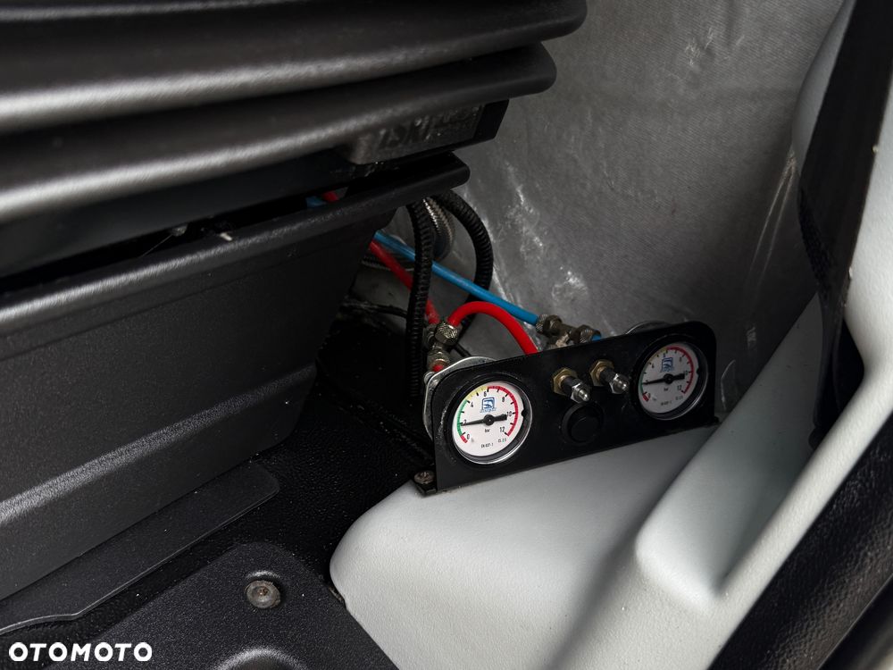 Iveco DAILY 72-180 3.0 HPI 180KM 16 E.Palet 2x Firana+ Dach Zsuwany+Drzwi z Tyłu *Winda ! HI MATIC! SYPIALNIA! FULL LED ! Salon Polska! - 21