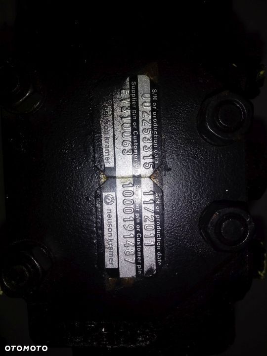 Rozdzielacz hydrauliczny Neuson Kramer 002253315 10 Sekcji - 9