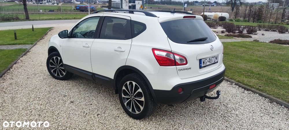 Nissan Qashqai - 2