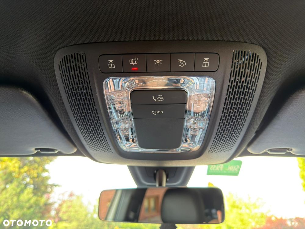 Mercedes-Benz GLA 250 - 28