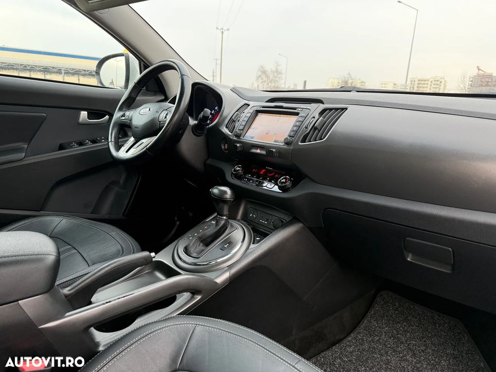 Kia Sportage 2.0 CRDI 4WD Automatik Vision - 11