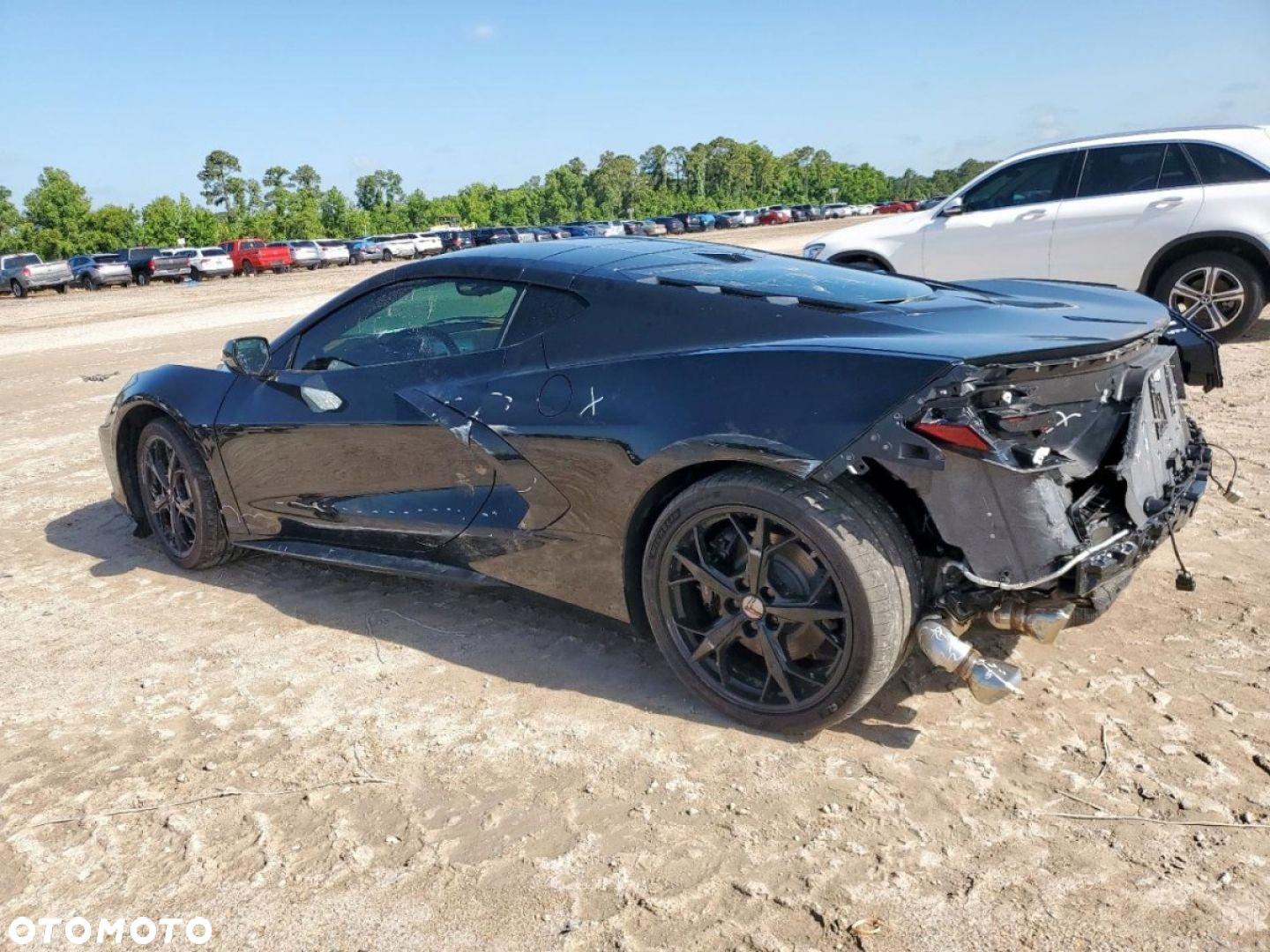 Chevrolet Corvette - 4