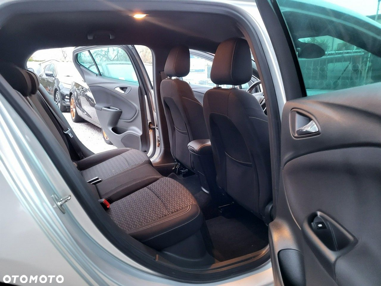 Opel Astra - 39