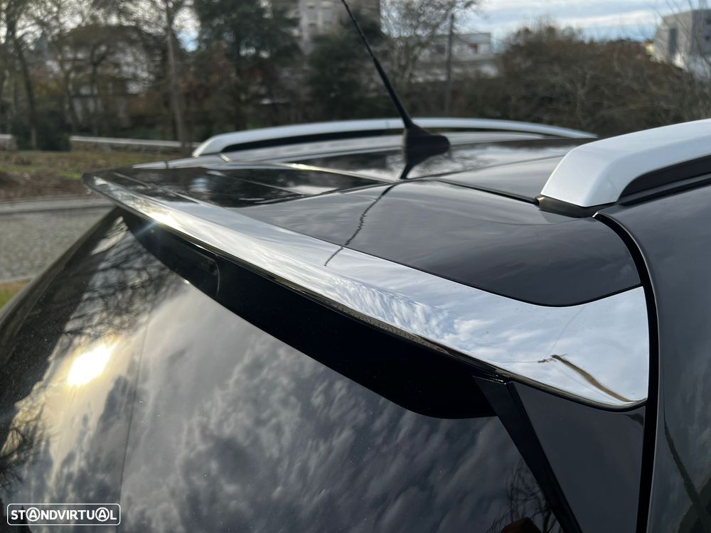 Peugeot 2008 1.2 PureTech Allure - 3