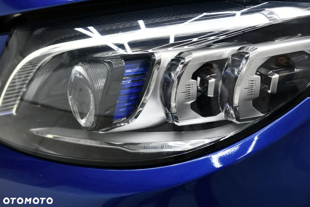 Mercedes-Benz Klasa C 300 d 4MATIC 9G-TRONIC - 33