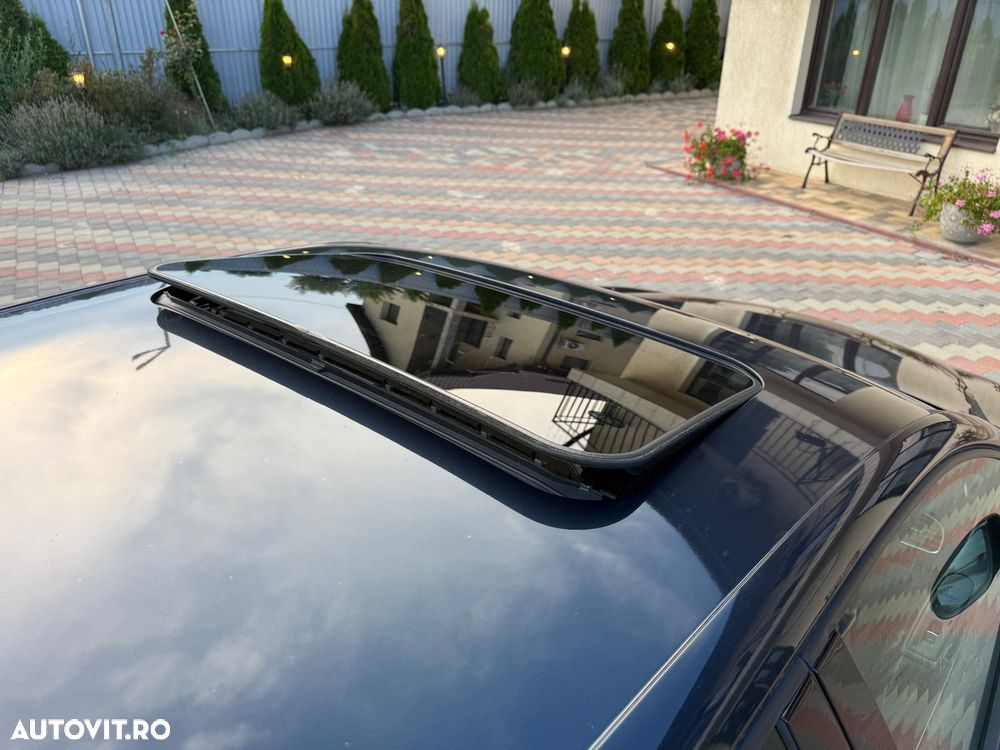 Volkswagen Golf 2.0 TDI DPF Style - 13