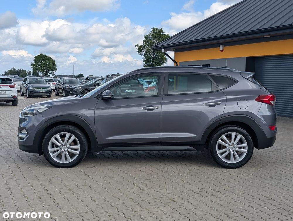 Hyundai Tucson 1.7 CRDI BlueDrive Style 2WD - 9