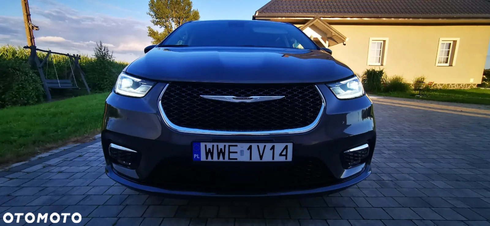 Chrysler Pacifica - 7