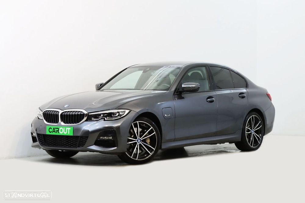 BMW 330 e Pack M Auto - 1