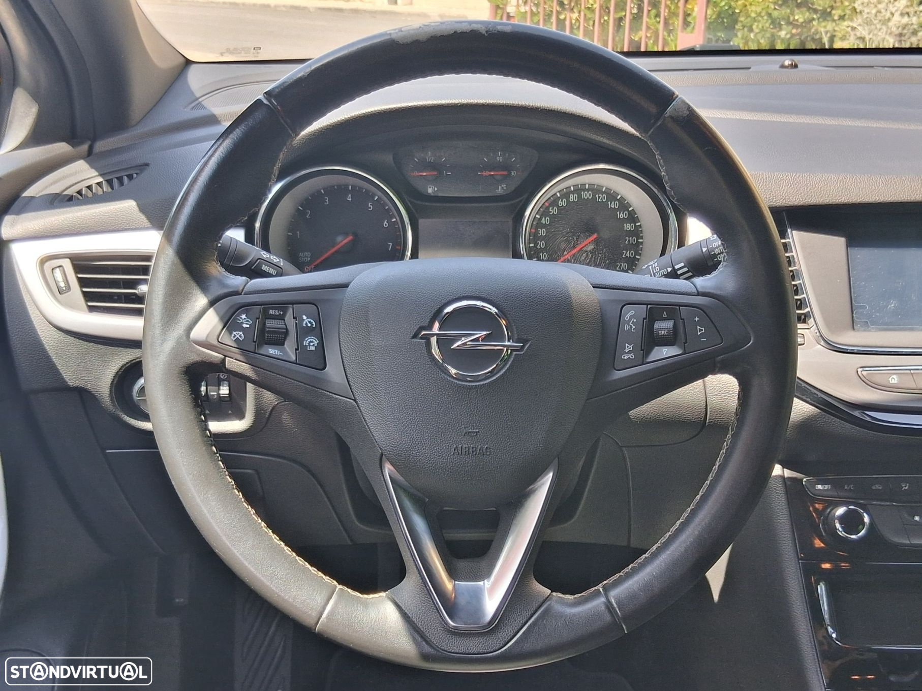 Opel Astra 1.2 T GS Line S/S - 28