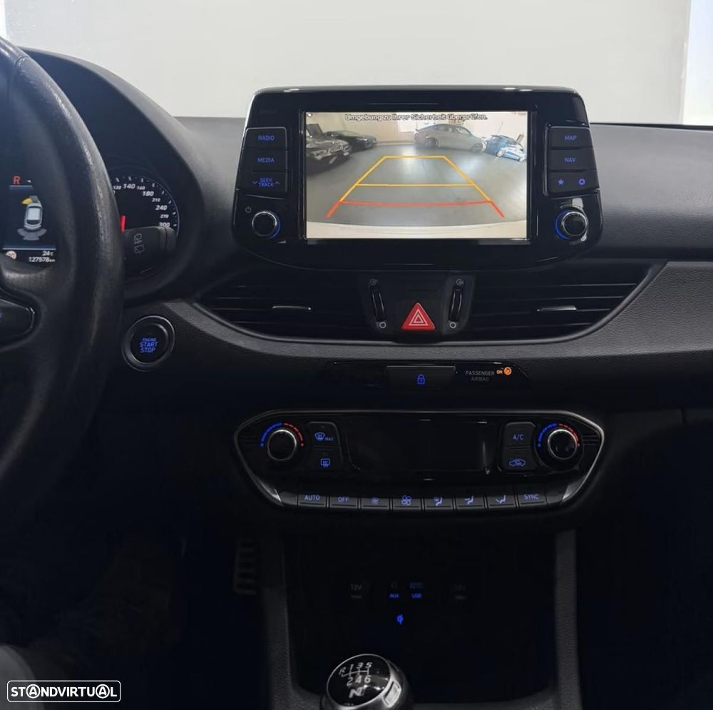 Hyundai i30 N 2.0 T-GDi Performance Pack - 8