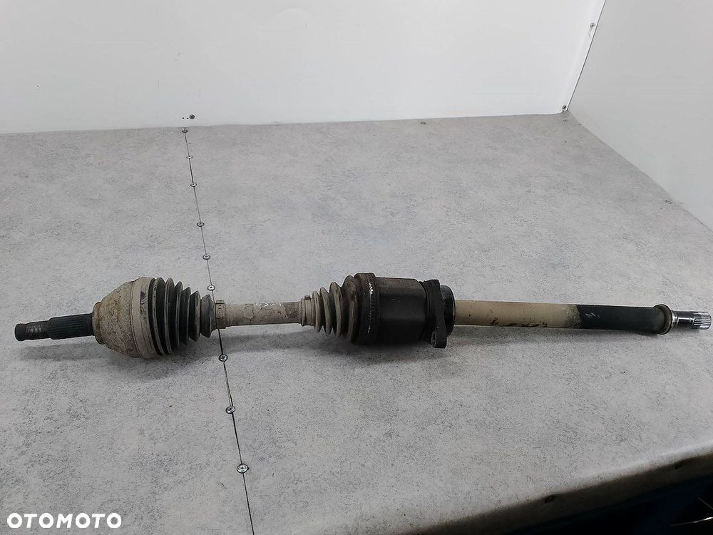 PÓŁOŚ PRAWA PRZÓD NISSAN QASHQAI +2 I - 1