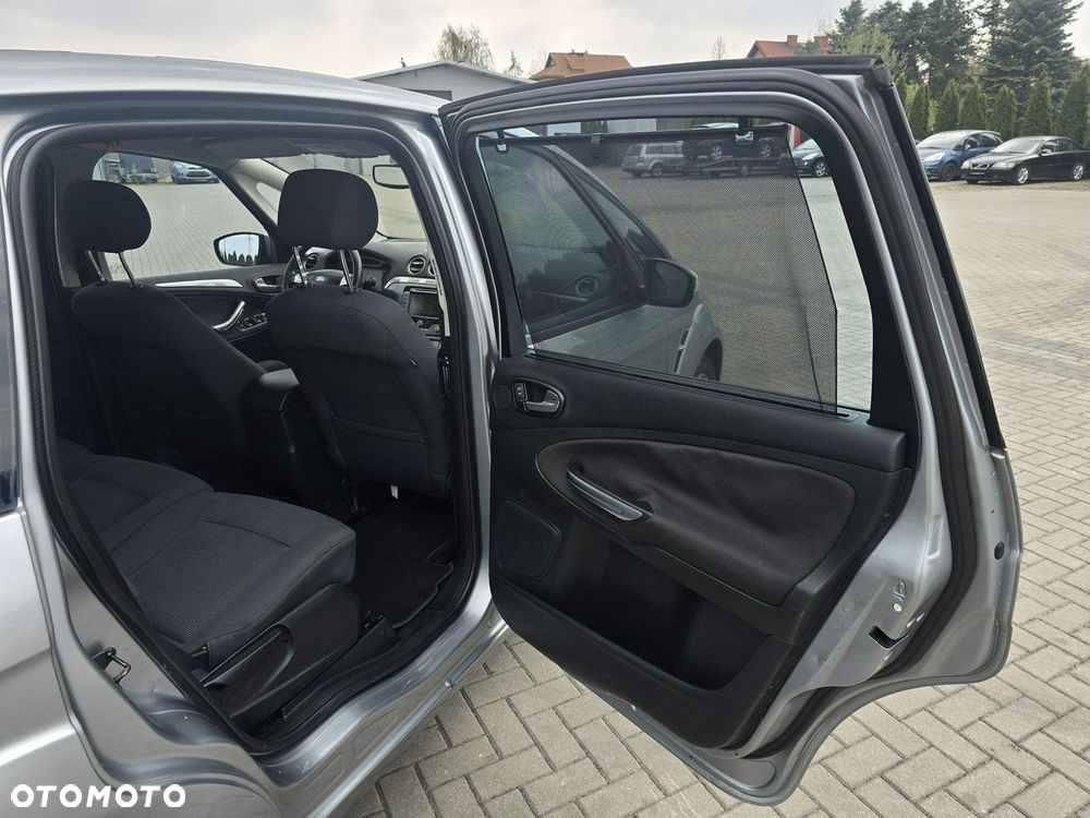 Ford S-Max - 20
