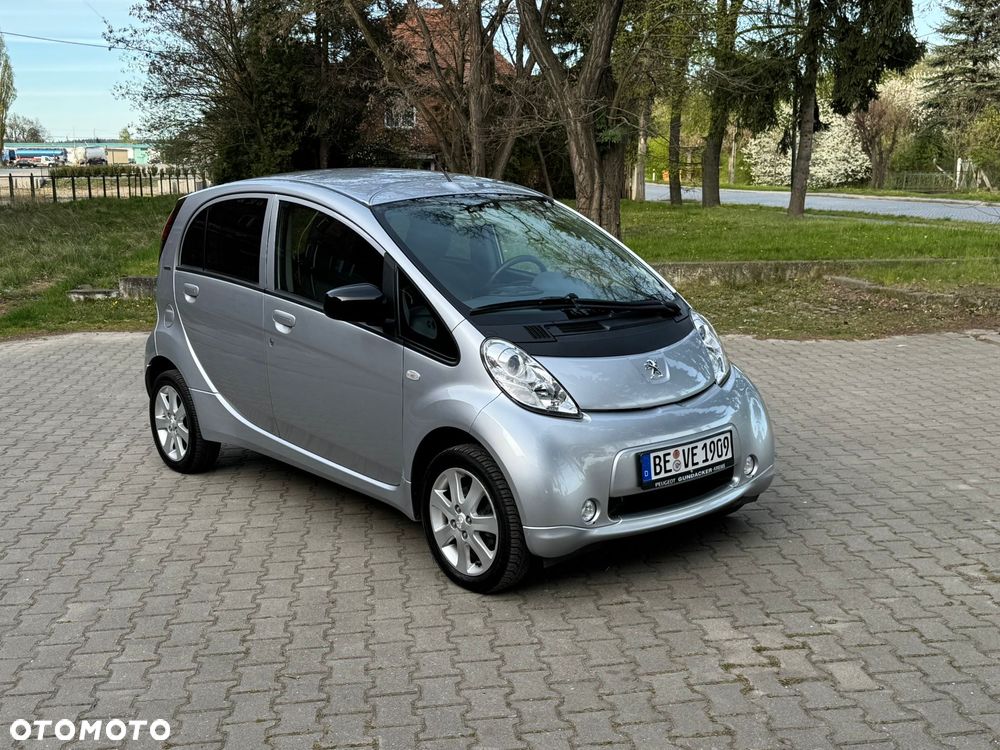 Peugeot iOn Standard