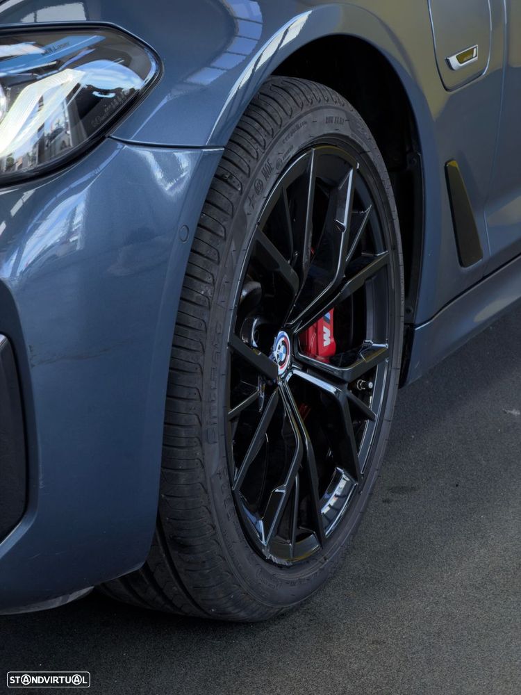 BMW 530 e Pack 50 anos M - 21