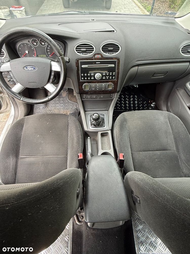 Ford Focus - 9