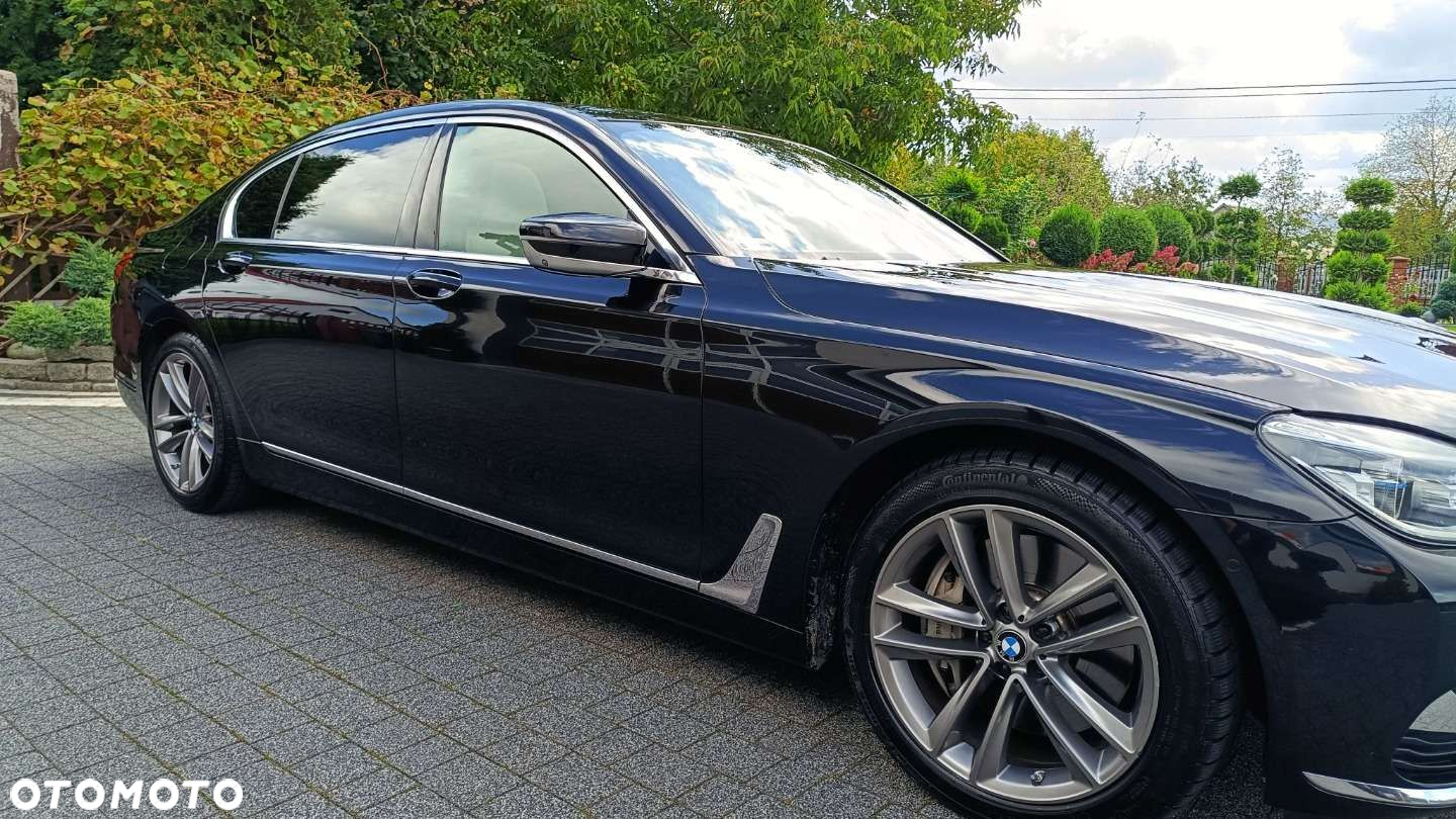 BMW Seria 7 - 10