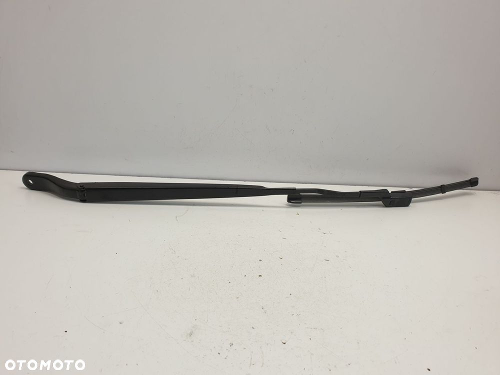 Opel Corsa F PRAWE RAMIE WYCIERACZKI przód - 1