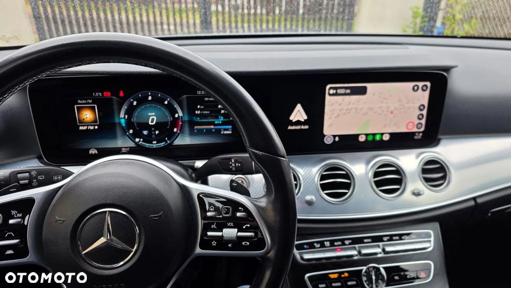 Mercedes-Benz Klasa E - 16