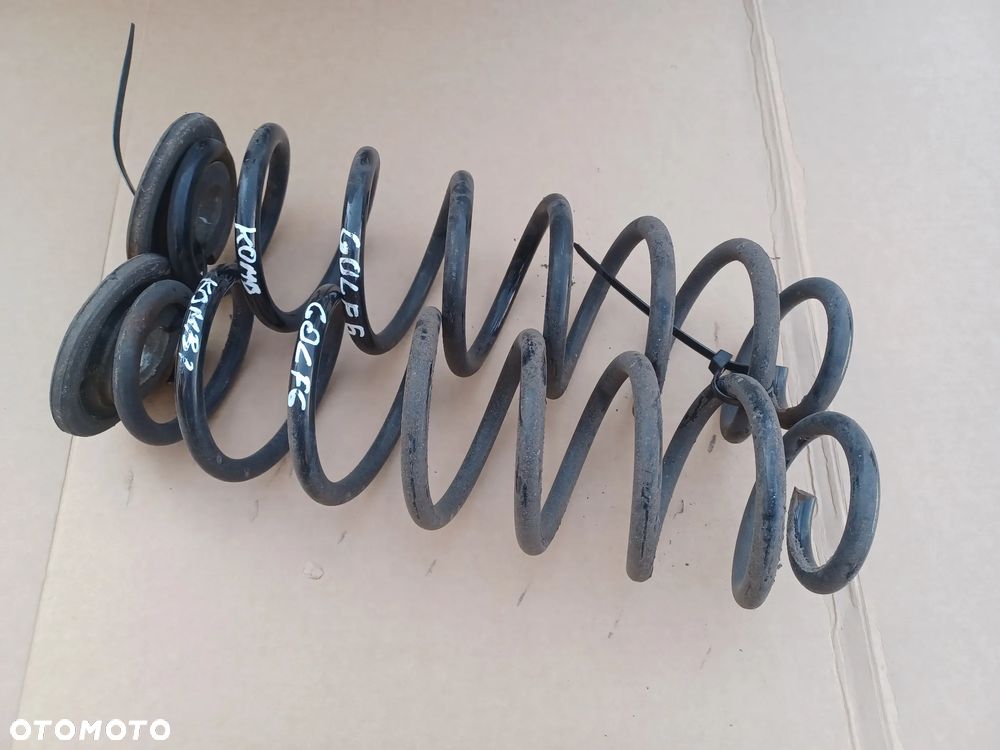 SPRĘŻYNY TYŁ VW GOLF VI KOMBI - 2