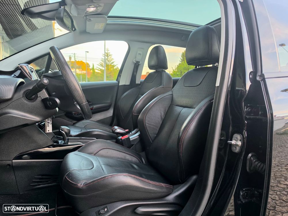 Peugeot 2008 1.2 PureTech GT Line EAT6 - 7