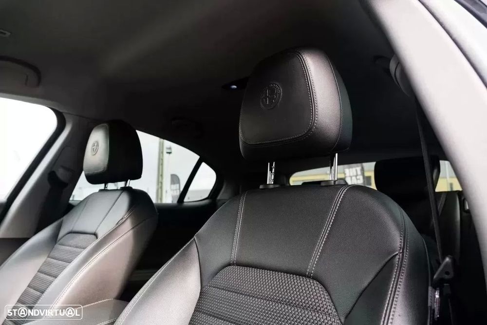 Alfa Romeo Stelvio 2.2 D Super AT8 - 17