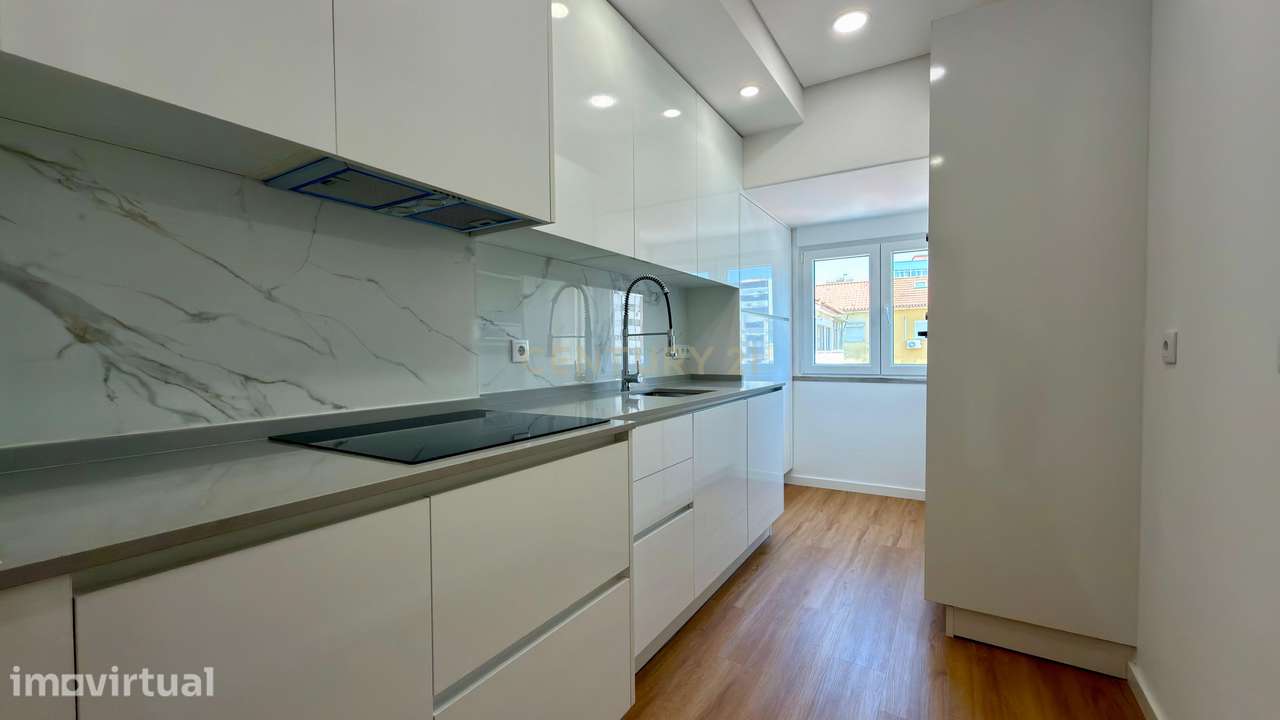 Apartamento T2+1 Duplex Totalmente Remodelado | Cova da Piedade | Alma - Grande imagem: 2/22