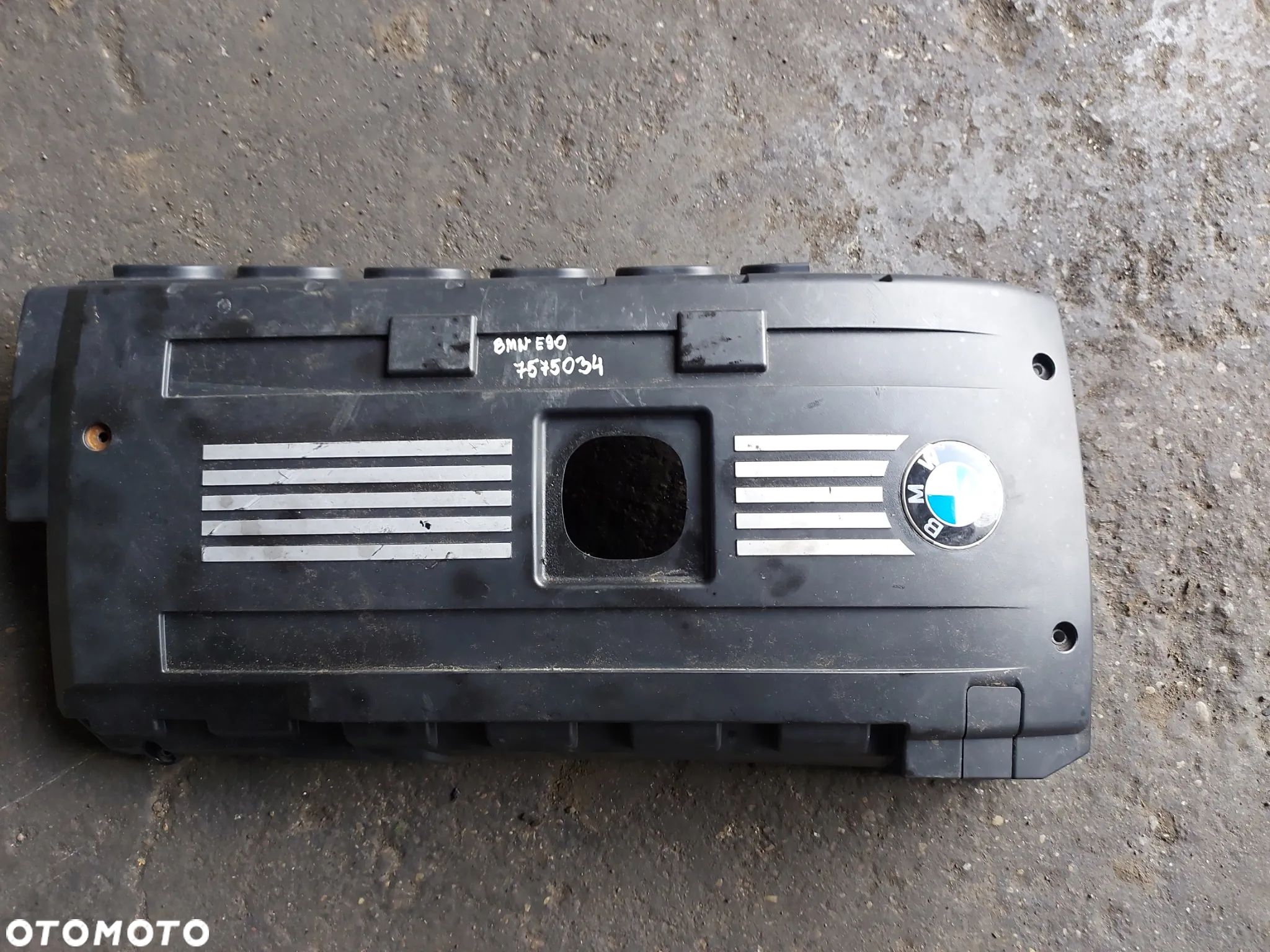 GÓRNA OSŁONA SILNIKA BMW E60 E61 E90 7575034 - 1